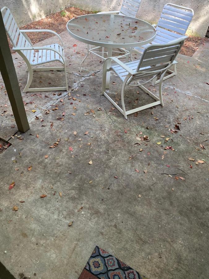 Hhi Homes- Newly Renovated Cozy Modern Pet-Friendly Villa-Ideal Location ヒルトンヘッドアイランド エクステリア 写真